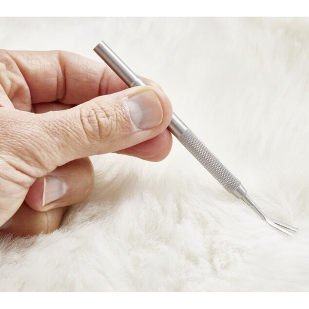 Tire tique en m&eacute;tal L11,8cm