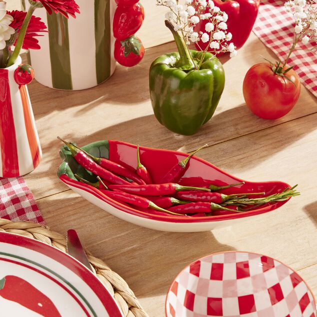 Assiette de pr&eacute;sentation dolomite forme piment rouge L22cm