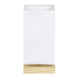 Lampe de chevet abat jour blanc sur base carrée en pin naturel