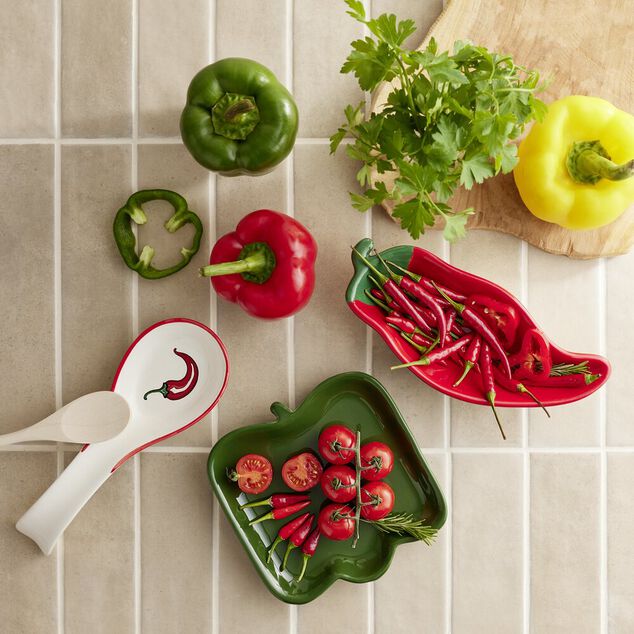 Repose-cuill&egrave;re en c&eacute;ramique blanche motif piment rouge L16cm