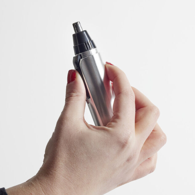 Tondeuse &eacute;lectrique pour nez et oreilles