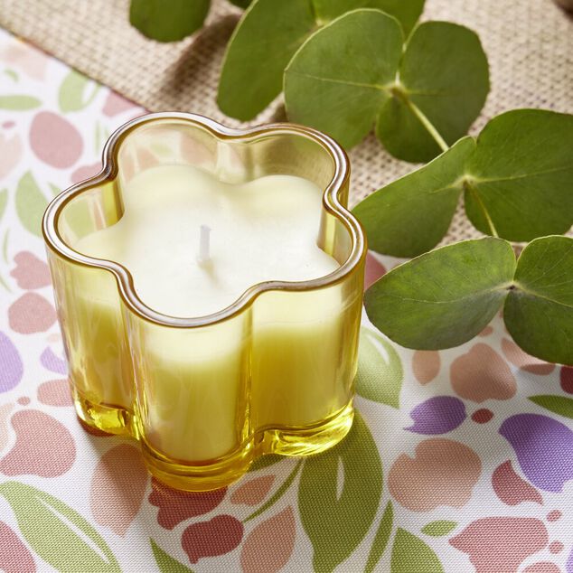 Bougie dans verre color&eacute; forme fleur &Oslash;5xH7cm (3 mod&egrave;les)