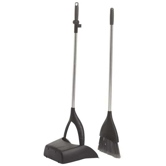 Pelle et balayette aéroport en plastique noir