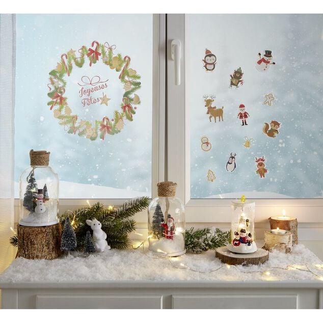 D&eacute;coration de fen&ecirc;tre couronne de No&euml;l sapin