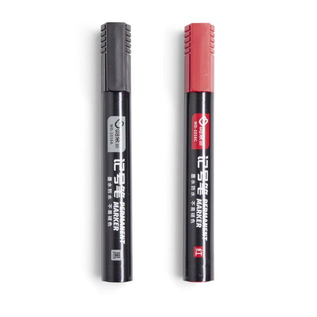 Lot de 2 marqueurs rouge et noir