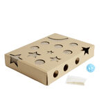 Griffoir pour chat avec balle grelot et herbe &agrave; chat 25x35cm