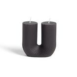 Bougie lettre U noire 6x4xH9cm