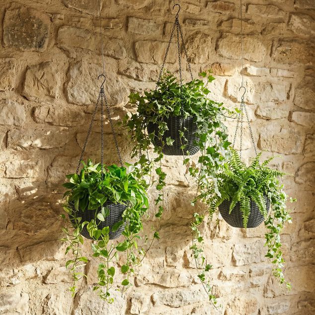 Pot de fleur rond &agrave; suspendre plastique noir &Oslash;26xH66cm