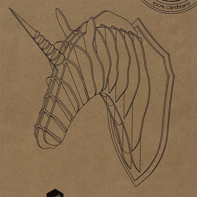 Troph&eacute;e t&ecirc;te de licorne en carton