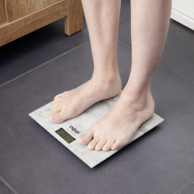 Pèse personne digital en verre max.180kg 26x26cm - 2 modèles noir ou blanc