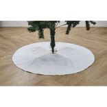 Tour de sapin blanc neige