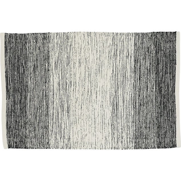 Tapis rectangulaire d&eacute;grad&eacute; rayure blanche et noire