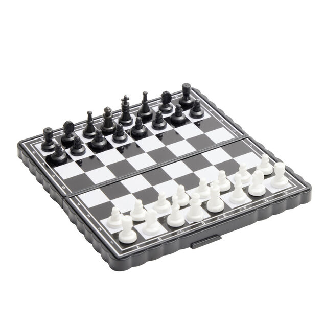 Mini jeu de soci&eacute;t&eacute; de voyage magn&eacute;tique (3 mod&egrave;les)