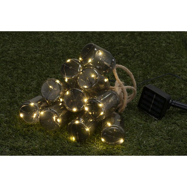 Guirlande solaire jute avec bouteilles plastique fum&eacute;e noire suspendues 2,7m