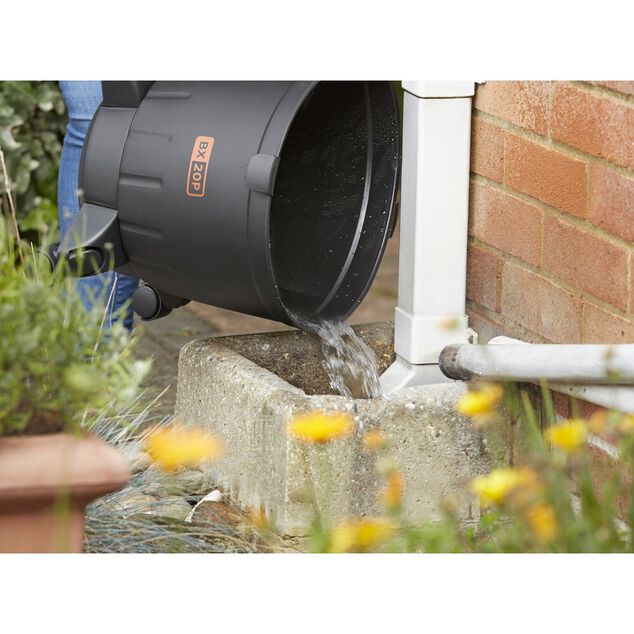 Aspirateur eau et poussi&egrave;re Black & Decker 20L noir et rouge 1200W