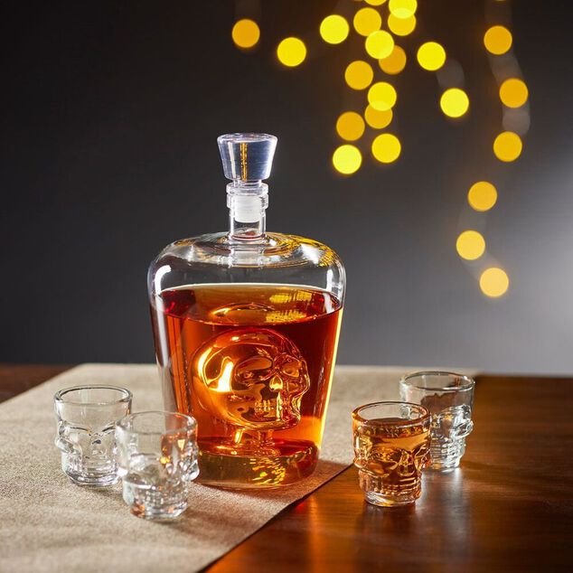 Coffret rhum carafe et verre x4 design t&ecirc;te de mort