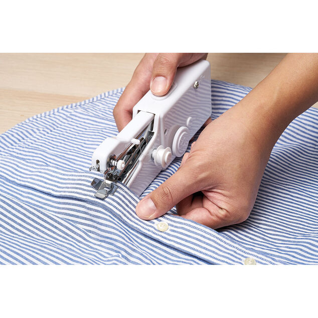 Machine à coudre à main