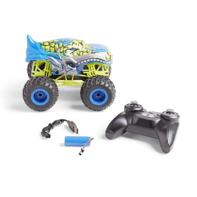 Voiture radiocommand&eacute;e sonore et lumineuse - 2 mod&egrave;les