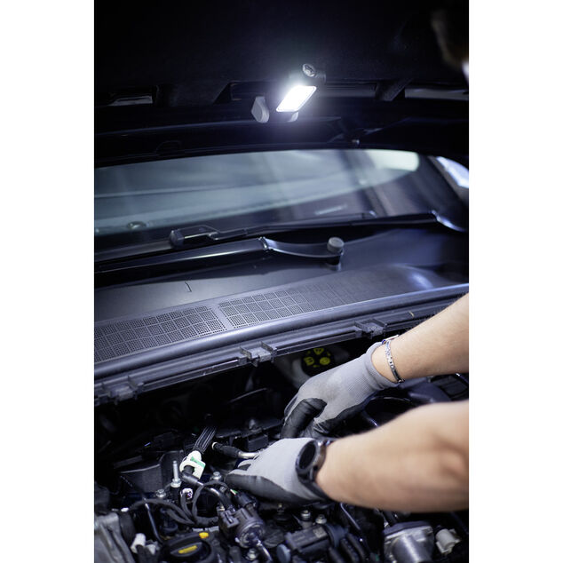 Lampe torche de travail et camping