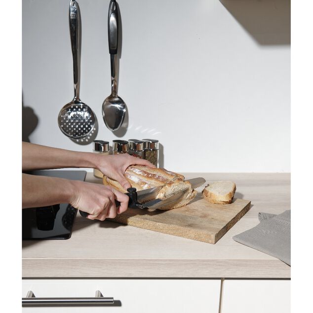 Couteau &agrave; trancher r&eacute;glable noir en inox