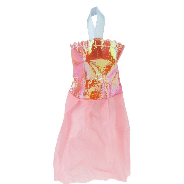 Poup&eacute;e avec robe de soir&eacute;e x4