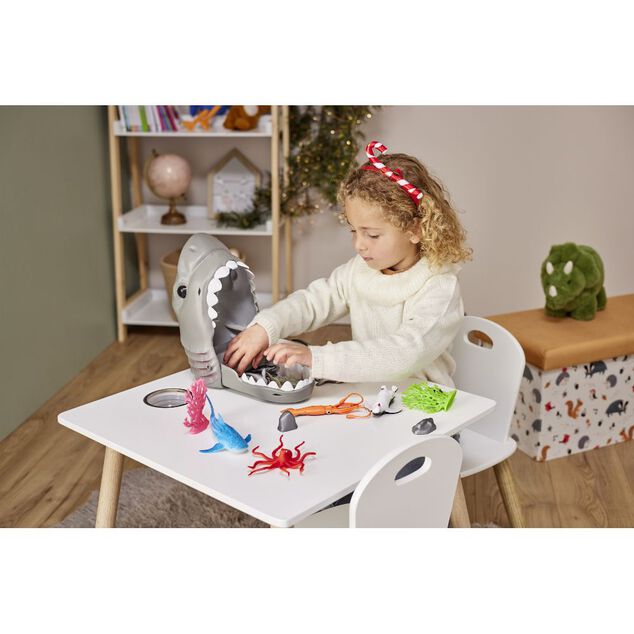 Tête de requin + 20 figurines