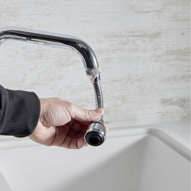 Embout robinet brise-jet flexible