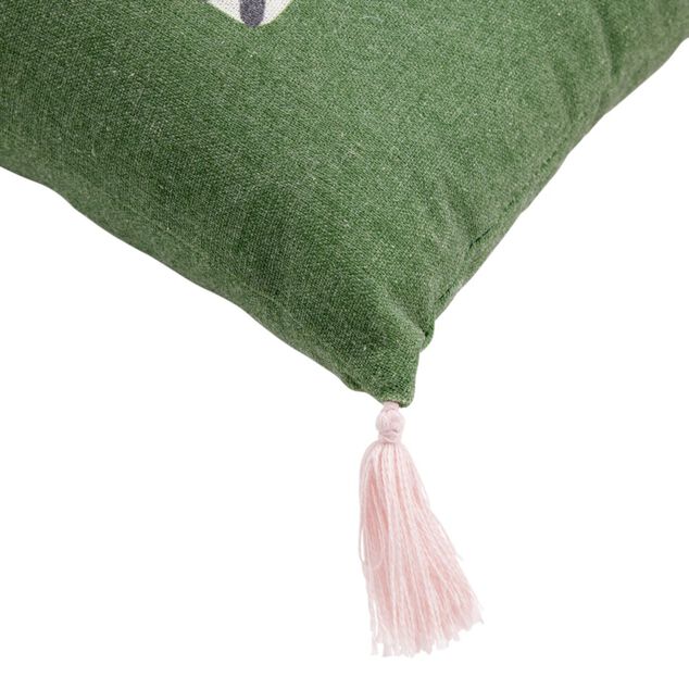 Coussin rectangulaire motif tigre vert fonc&eacute; avec pompons roses 30x50cm