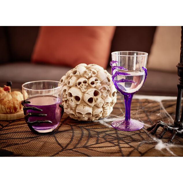 Verre &agrave; pied Halloween main squelette H18cm (2 mod&egrave;les noir ou violet)