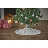 Tour de sapin blanc neige