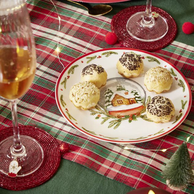 Assiette &agrave; dessert No&euml;l c&eacute;ramique motif maison &Oslash;20cm