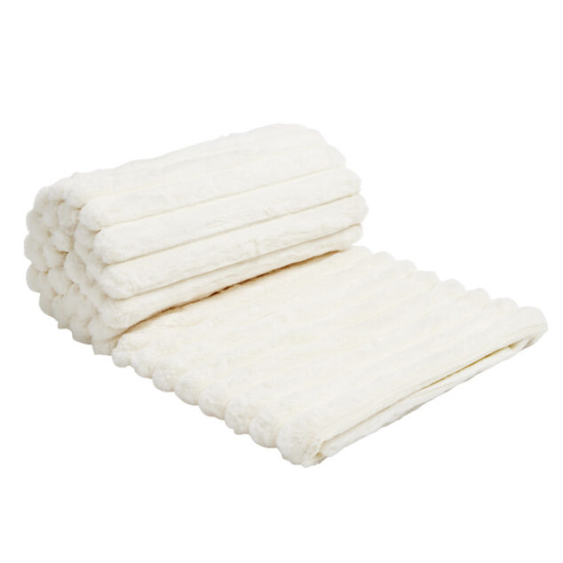 Plaid flanelle stries en relief beige 130x160cm