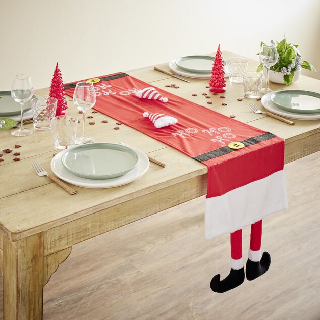 Chemin de table tissu velours rouge effet pieds de Père Noël 34x136cm
