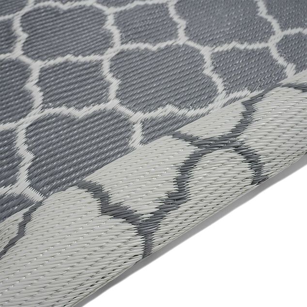 Tapis de jardin India motif chevron gris et blanc