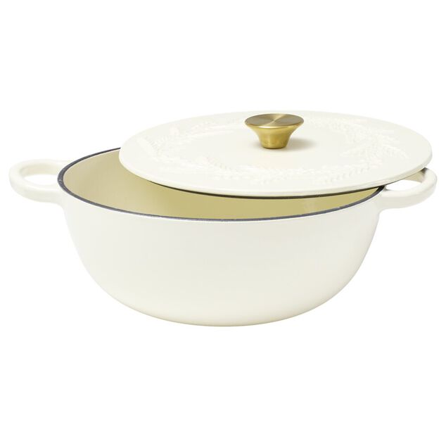 Cocotte en fonte 4,1L motif floral avec poign&eacute;e dor&eacute;e L35X26X10 cm (2 mod&egrave;les blanc ou noir)