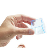 Rasoir électrique pour textile format poche L7x4x8cm