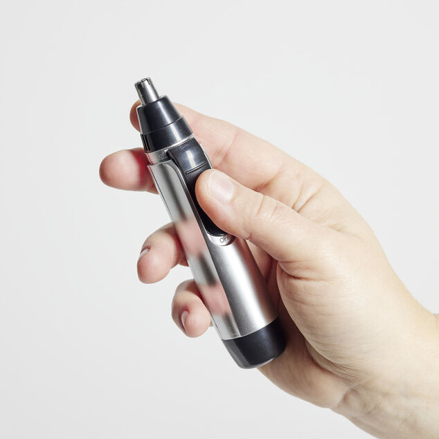 Tondeuse &eacute;lectrique pour nez et oreilles