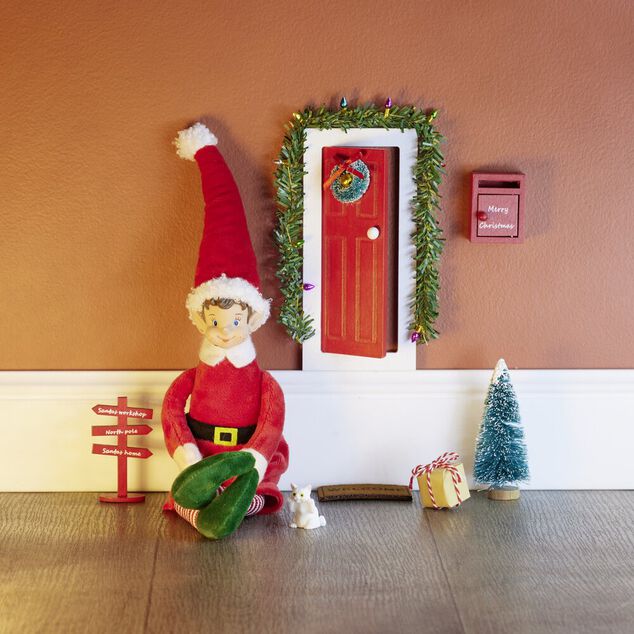 Lot de 8 accessoires "entr&eacute;e" en bois pour lutin farceur L20x14x4cm