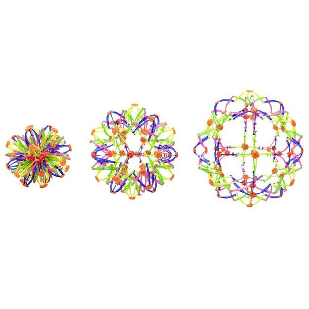 Balle extensible et r&eacute;tractable en plastique &Oslash;16,5cm