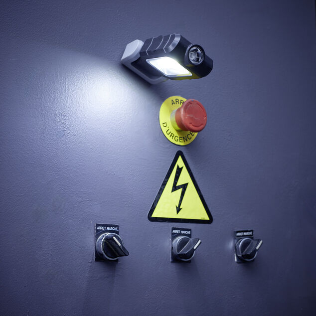 Lampe torche de travail et camping