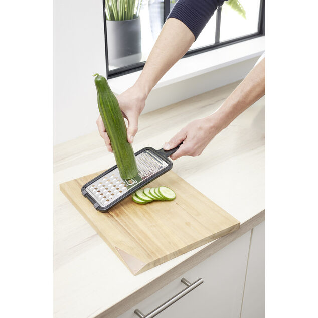 Râpe multifonctions en métal et plastique 12x28,5cm (2 modèles)