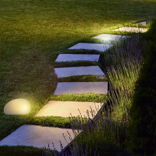 Lampe solaire &agrave; planter forme caillou LED blanc chaud