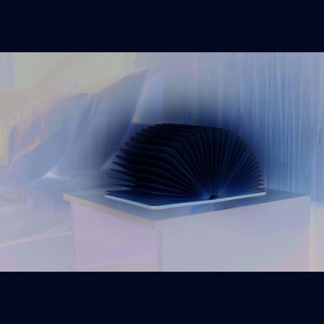 Lampe livre USB en bois 17xH14cm