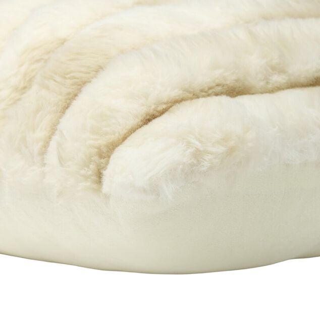 Coussin fourrure c&ocirc;tel&eacute;e 45x45cm (2 mod&egrave;les)