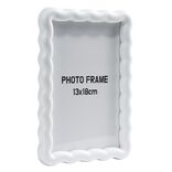 Cadre photo bord vague plastique color&eacute; 14x19cm pour photo 10x15cm (3 mod&egrave;les)