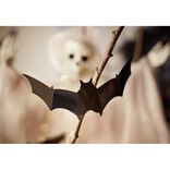 D&eacute;coration murale Halloween chauve-souris LED &agrave; coller 12 pi&egrave;ces L30,5xH8,5cm