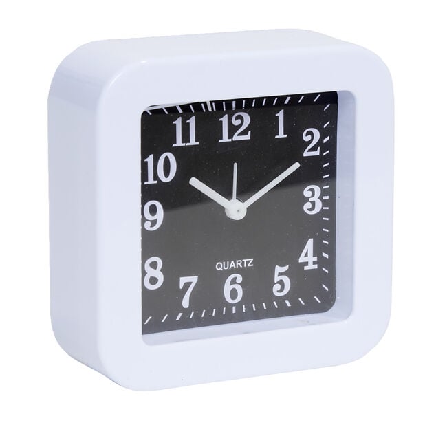Mini r&eacute;veil analogique &agrave; quartz en plastique avec alarme (4 mod&egrave;les)