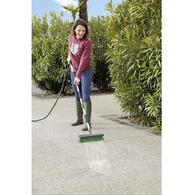 Balai brosse avec raccord pour tuyau d'eau