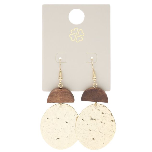 Boucles d'oreilles bois et m&eacute;tal martel&eacute; dor&eacute; L3,5cm