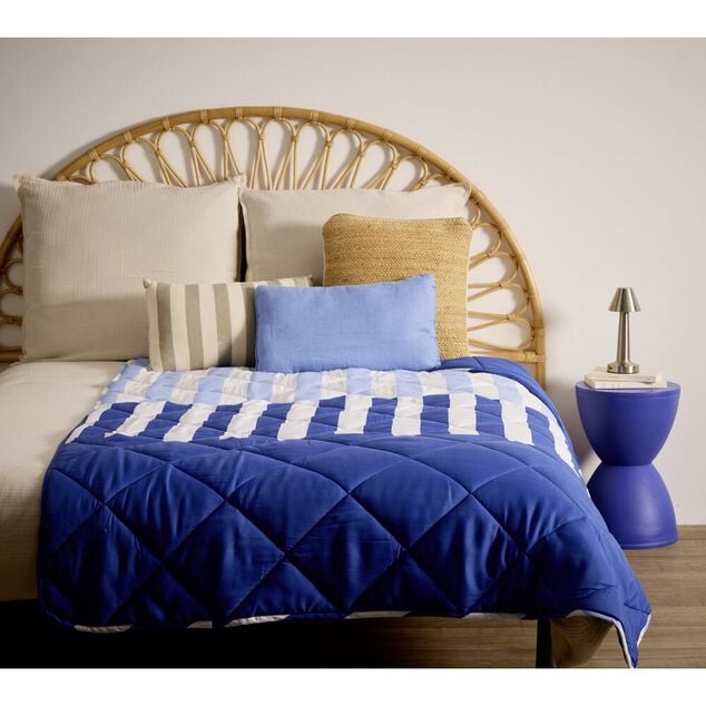 Couette l&eacute;g&egrave;re 2 personnes imprim&eacute;e polyester 220x240cm (2 mod&egrave;les)